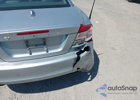 2011 Volvo C70 T5 from USA, damaged, VIN YV1672MC9BJ115385